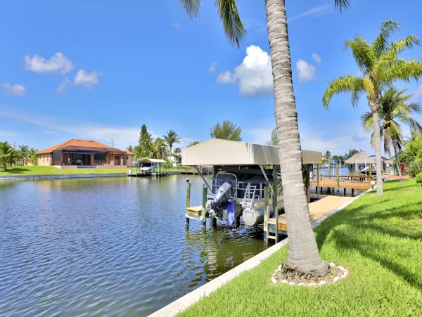 Cape Coral Home 976992