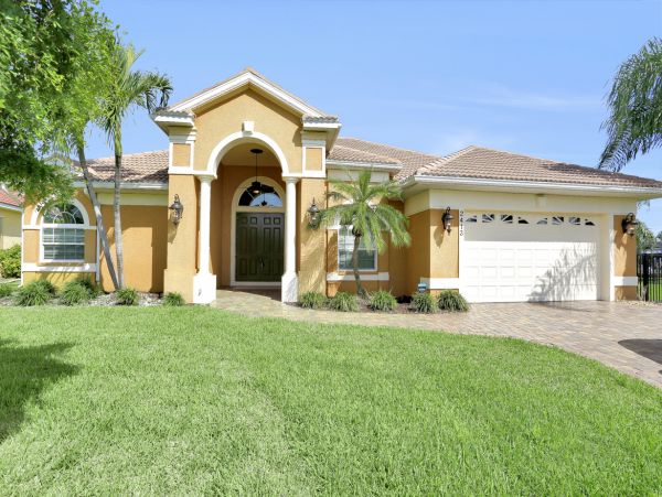 Cape Coral Home 976993