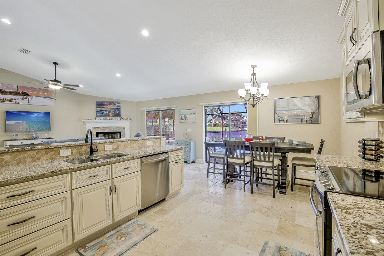 Cape Coral Home 976994
