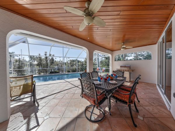 Cape Coral Home 976995