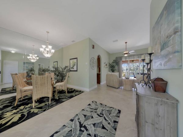 Cape Coral Home 976995
