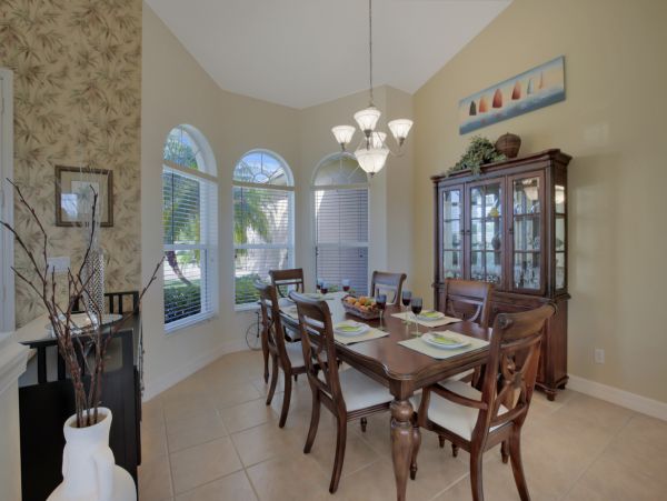 Cape Coral Home 976996