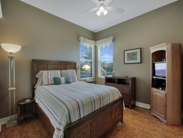Cape Coral Home 976996
