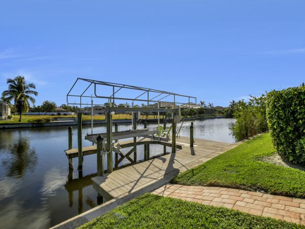 Cape Coral Home 976996