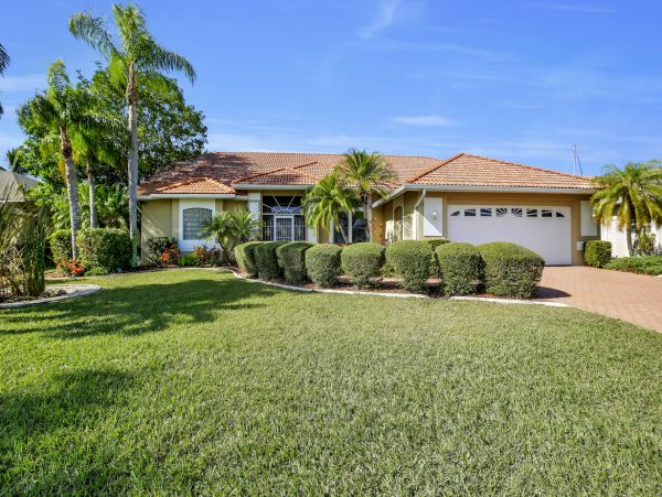 Cape Coral Home 976997