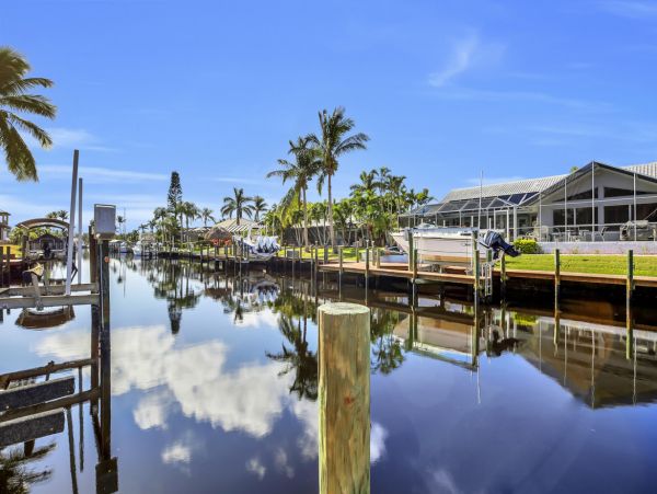 Cape Coral Home 976997