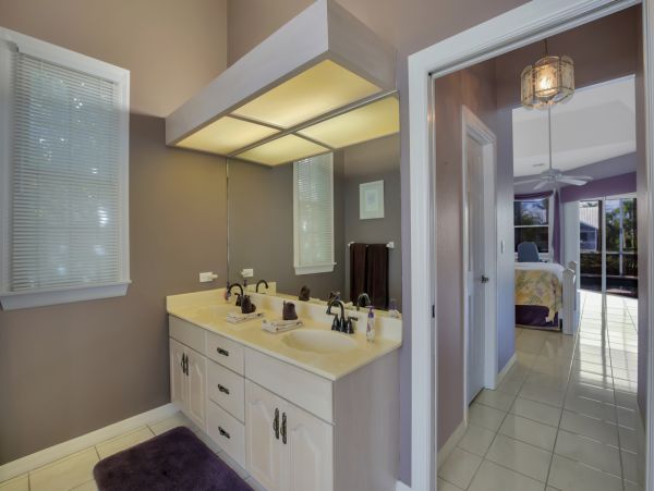 Cape Coral Home 976997