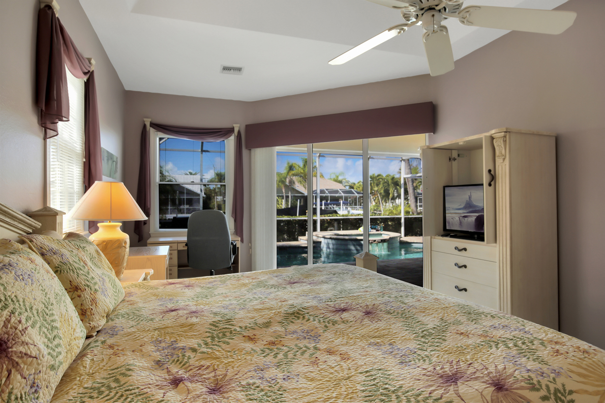 Cape Coral Home 976997