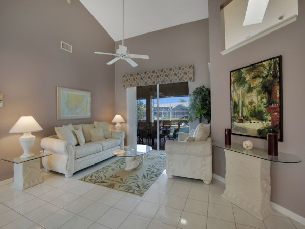 Cape Coral Home 976997