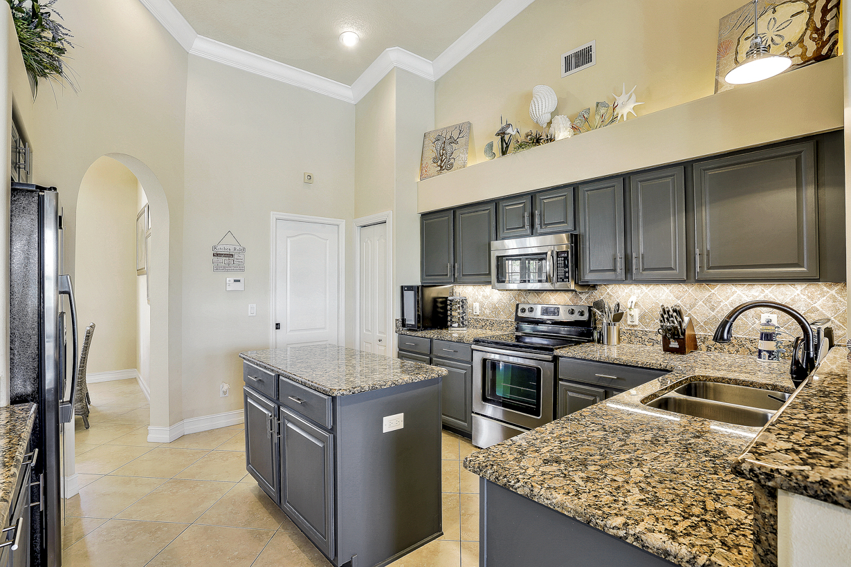 Cape Coral Home 976998