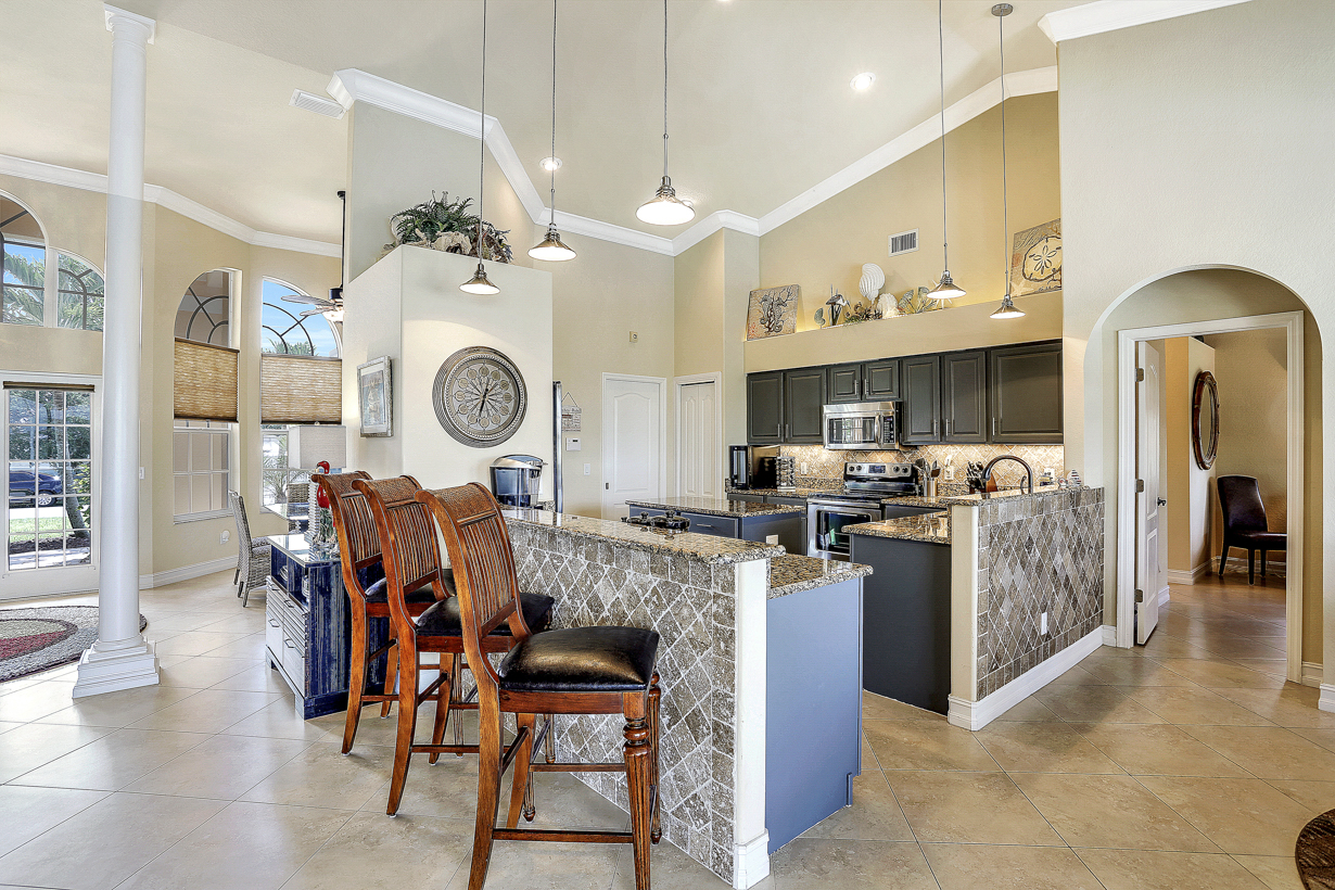 Cape Coral Home 976998