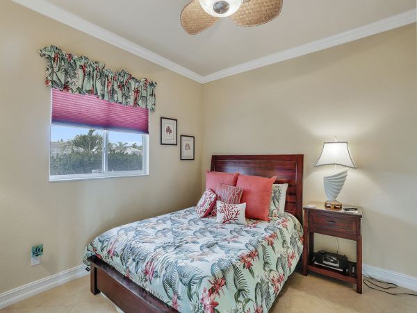 Cape Coral Home 976998