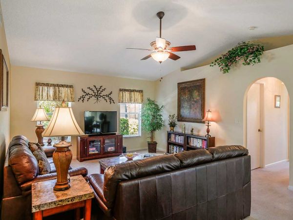 Lovely Cape Coral 3 Bedroom Home with Dock & Pool