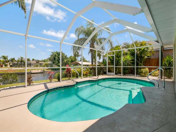 Lovely Cape Coral 3 Bedroom Home with Dock & Pool