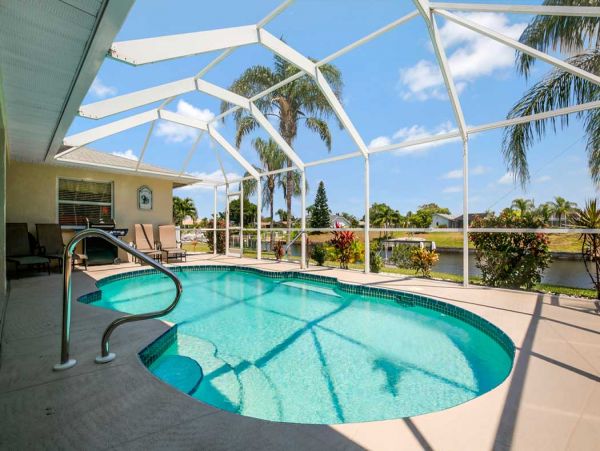 Lovely Cape Coral 3 Bedroom Home with Dock & Pool