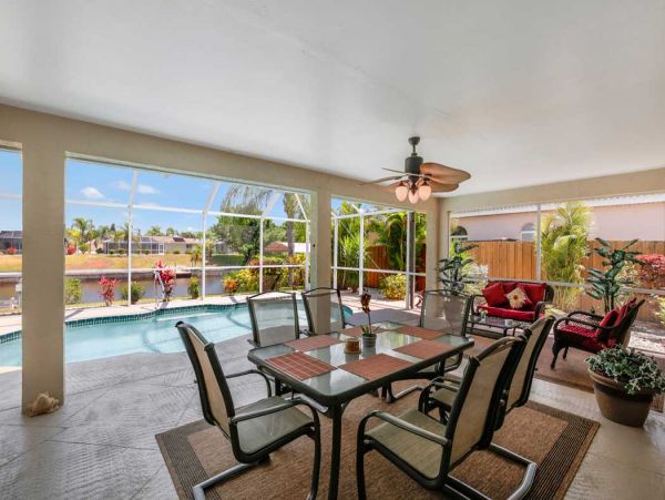Lovely Cape Coral 3 Bedroom Home with Dock & Pool
