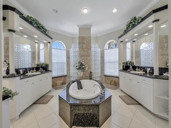 Cape Coral Home 977001