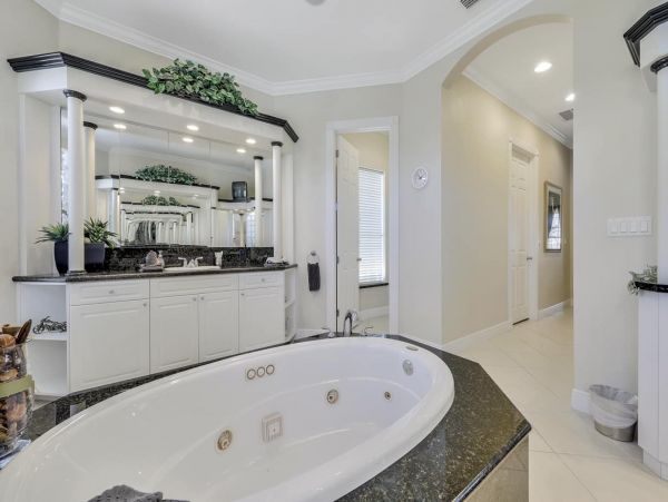 Cape Coral Home 977001