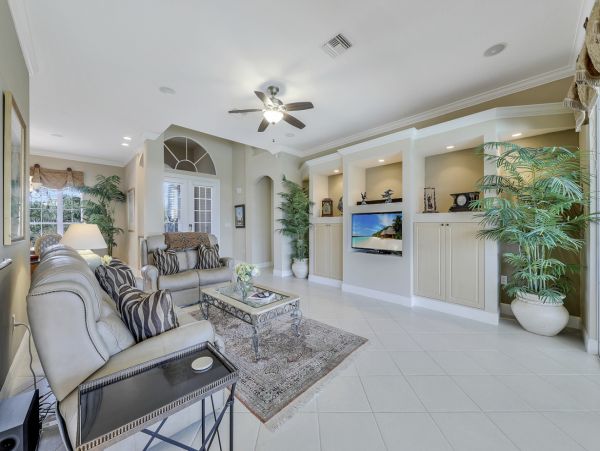 Cape Coral Home 977001