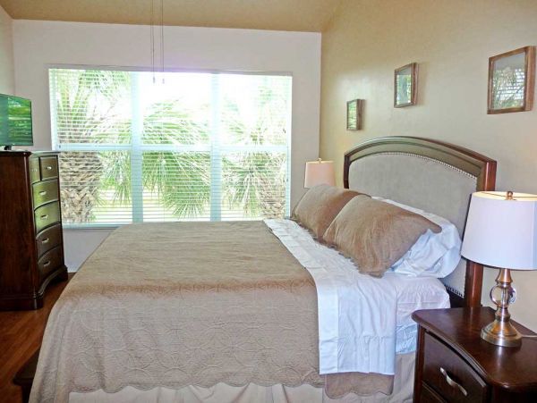Fort Myers Home 977005