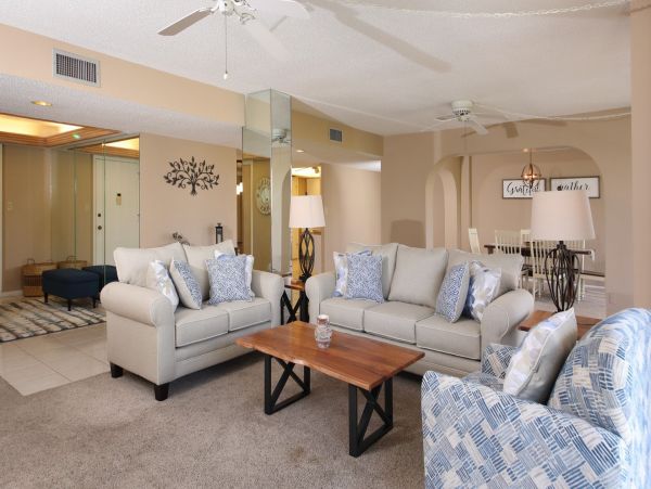 Siesta Key Three Bedroom Vacation Condo Pool