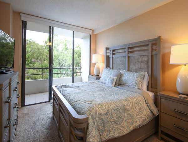 Siesta Key Three Bedroom Vacation Condo Pool
