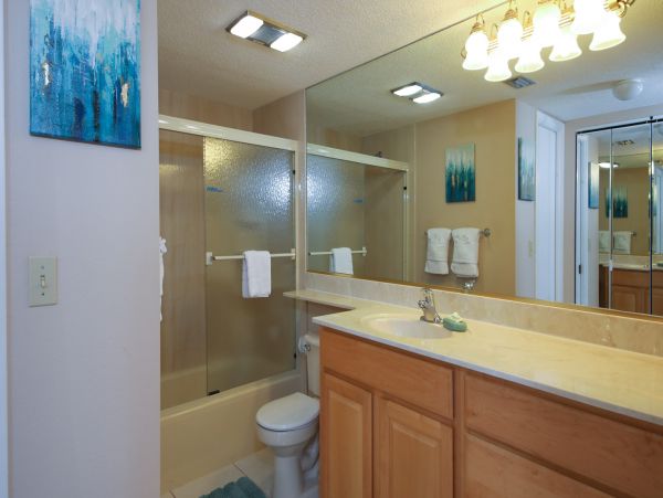Siesta Key Three Bedroom Vacation Condo Pool
