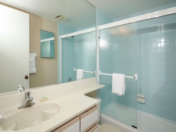 Siesta Key Three Bedroom Vacation Condo Pool
