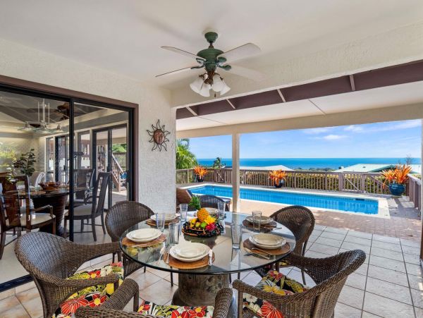 Kailua-Kona 3 Bedroom Vacation Rental with Magical Views