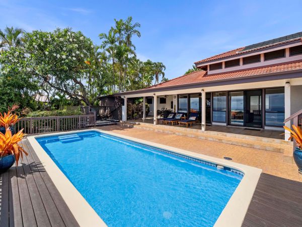 Kailua-Kona 3 Bedroom Vacation Rental with Magical Views