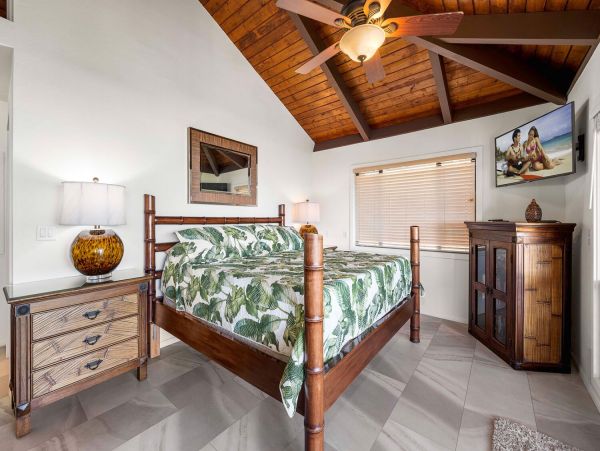 Kailua-Kona 3 Bedroom Vacation Rental with Magical Views