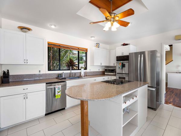 Kailua-Kona 3 Bedroom Vacation Rental with Magical Views