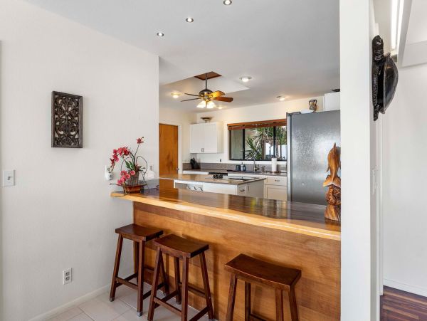 Kailua-Kona 3 Bedroom Vacation Rental with Magical Views