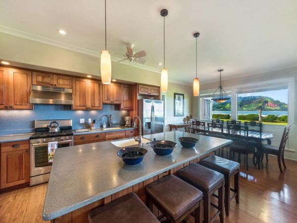 Beachfront Oasis in Hanalei Sleeps Eight Guests