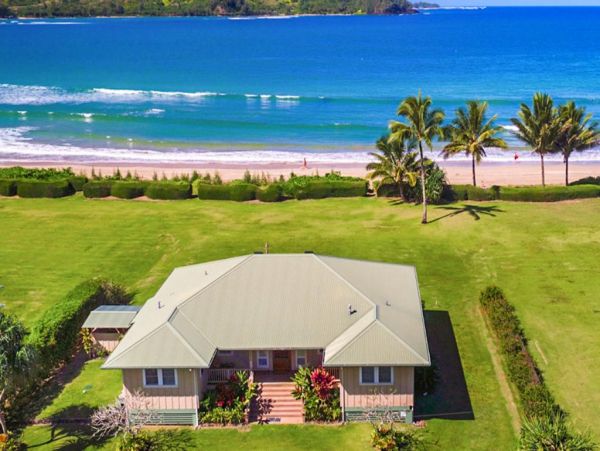 Beachfront Oasis in Hanalei Sleeps Eight Guests