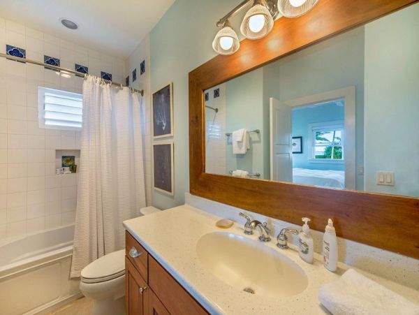 Beachfront Oasis in Hanalei Sleeps Eight Guests