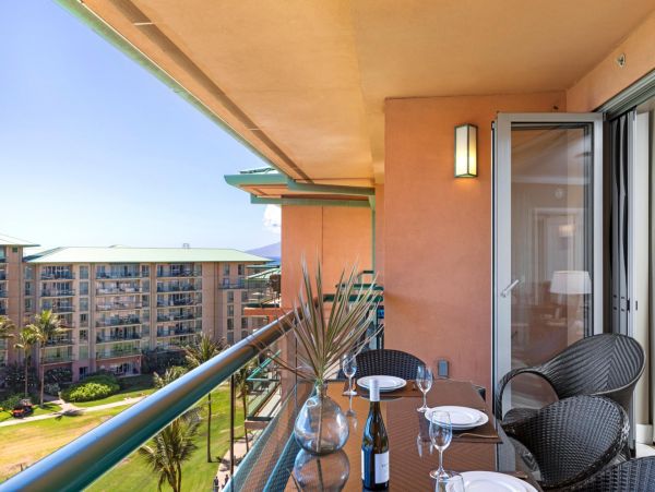 Kaanapali Vacation Condo One Bedroom On Beach