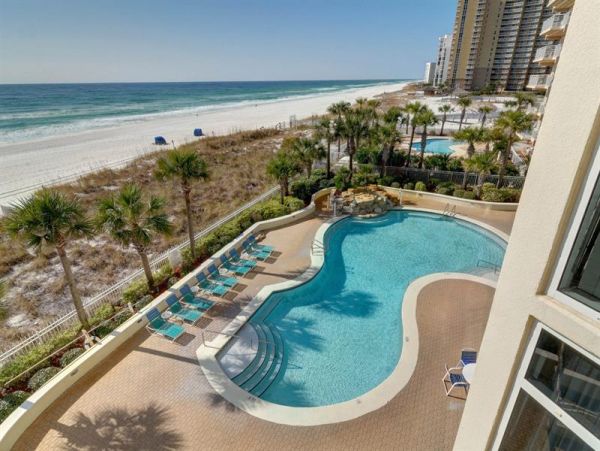 Three Bedroom Gulf Front Rental Beach Condo in Destin