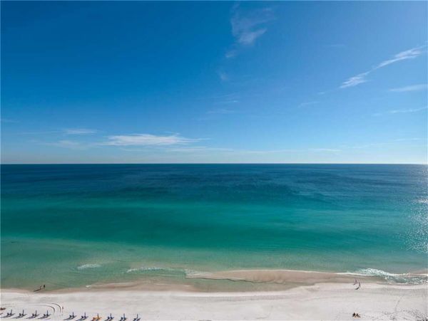 Three Bedroom Gulf Front Rental Beach Condo in Destin