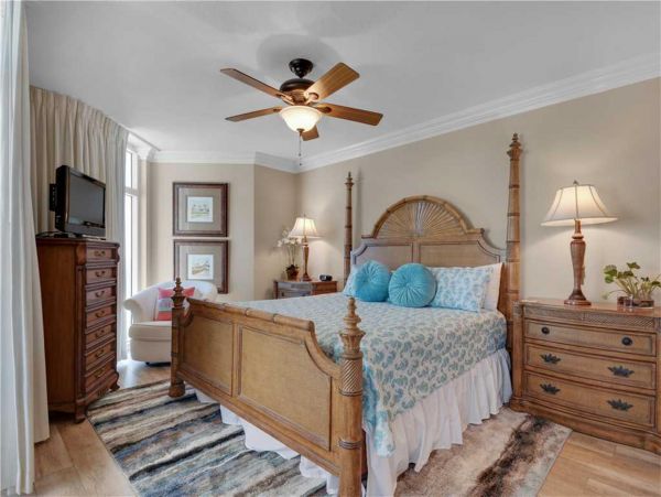 Three Bedroom Gulf Front Rental Beach Condo in Destin