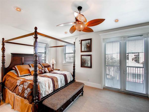 Spacious Four Bedroom Condo with Private beach access ad close to pool