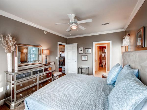 Destin Stylish Residence Right Across the Street from Beach