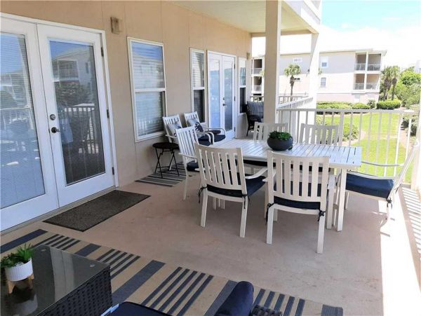 Destin Stylish Residence Right Across the Street from Beach