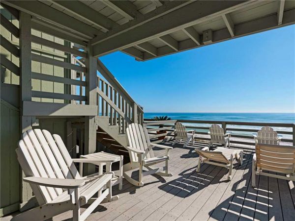 Gulf Front 3 Bedroom sleeps 9 in Destin