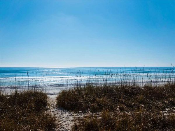 Gulf Front 3 Bedroom sleeps 9 in Destin