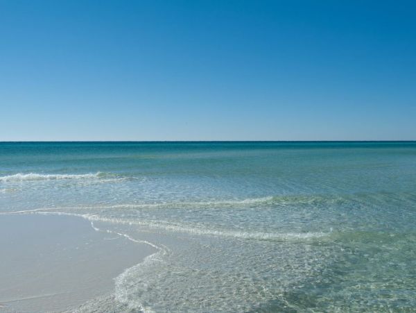 5 Bedroom Vacation Home in Miramar Beach Close to Beach