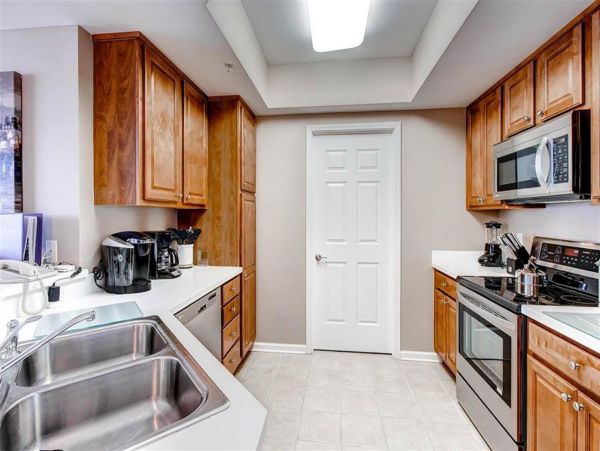 Silver Shells luxury condo