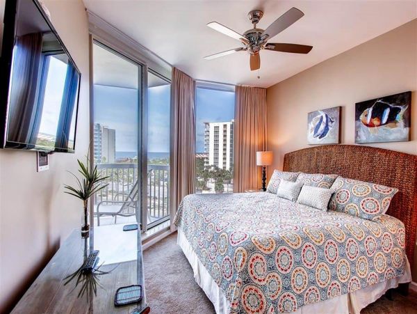 Silver Shells luxury condo