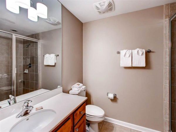 Silver Shells luxury condo