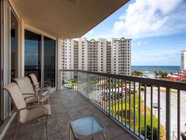 Silver Shells luxury condo
